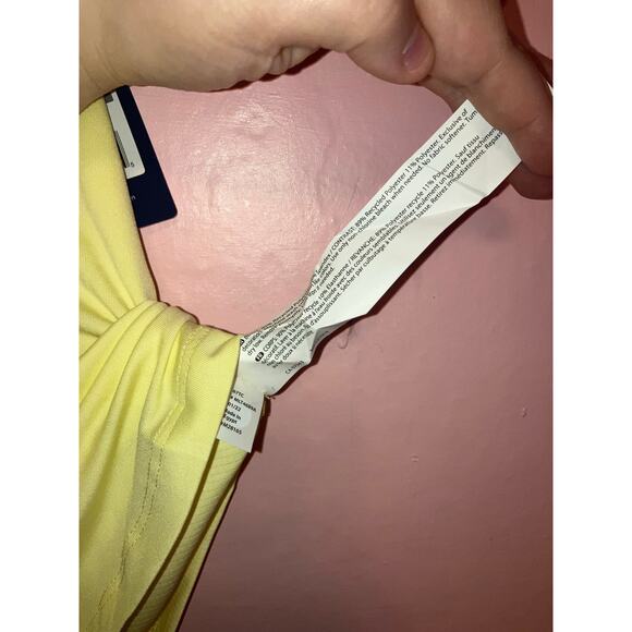 NWT Marika Yellow Athletic Tank Top Size Medium Stretchy - Picture 5 of 7